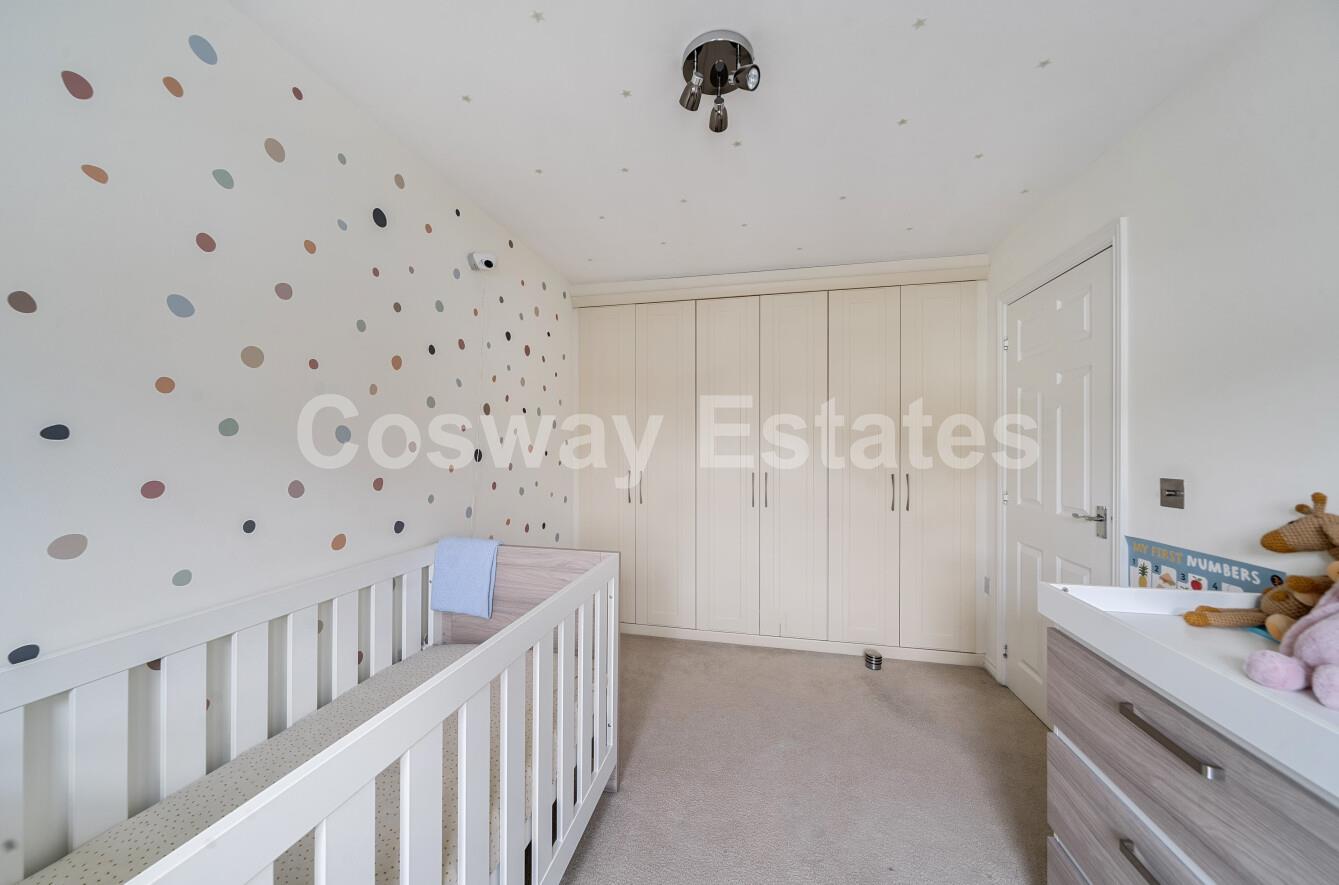 Bampton Drive, Mill Hill, NW7, London